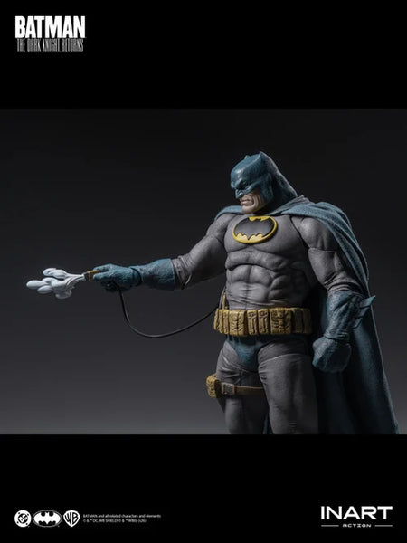 訂貨碼:81276 <訂價$668> #(免手續費)蝙蝠俠(藍色戰衣)=Batman:The Dark Knight Returns(黑夜之神歸來) Action Figure