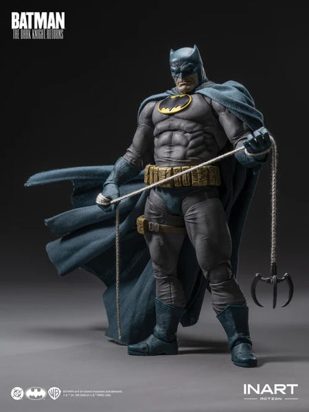 訂貨碼:81276 <訂價$668> #(免手續費)蝙蝠俠(藍色戰衣)=Batman:The Dark Knight Returns(黑夜之神歸來) Action Figure