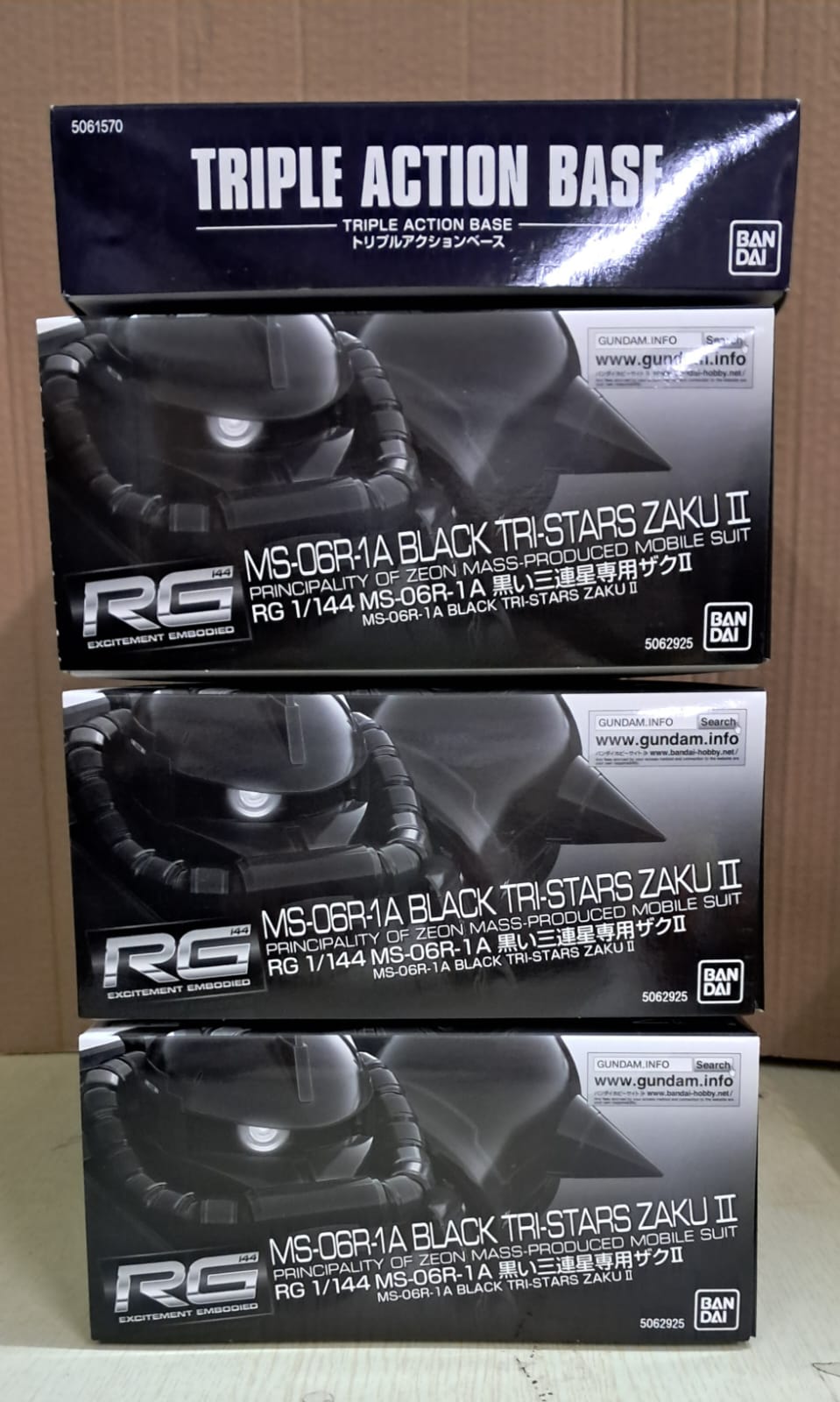 Z(ONLINESALES等通知現貨)No:615701 <Price$865> #(3機set) MS-06R-1A 黒三連星専用渣古2=RG 模型【現貨 模型】4573102615701/4573102629258